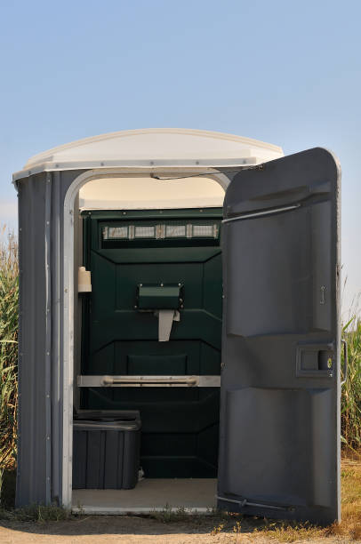 Best Luxury portable toilet rental  in Pomona, CA
